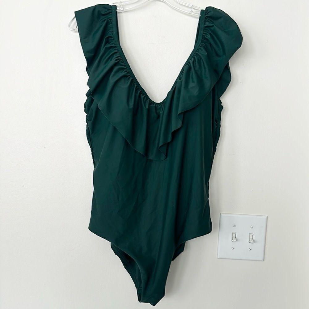 Raisins Curve Green One Pc Swimsuit 16W